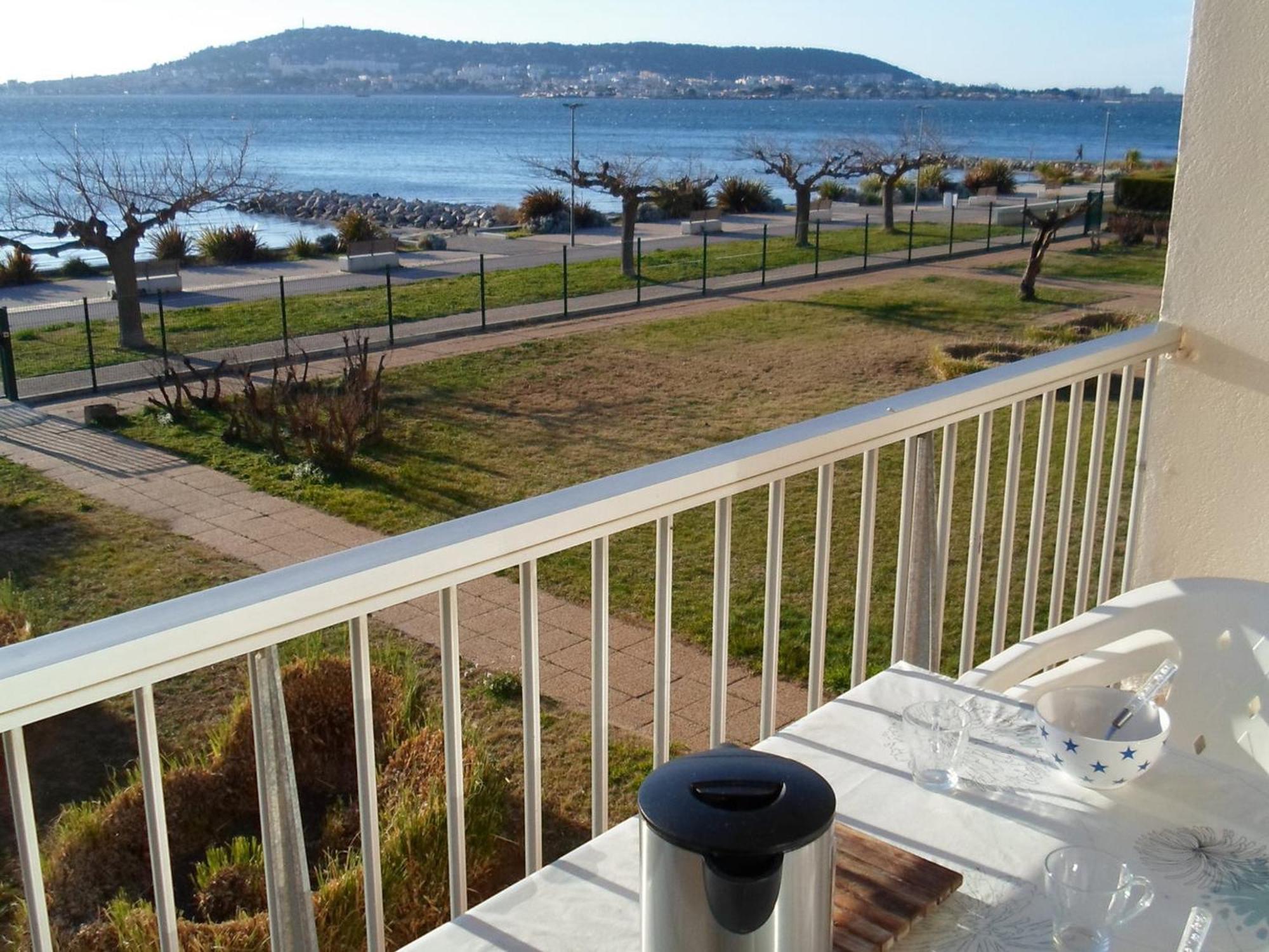 Appartement 2 Etoiles Proche Thermes, Animaux Admis - Fr-1-503-20 Balaruc-les-Bains Bagian luar foto